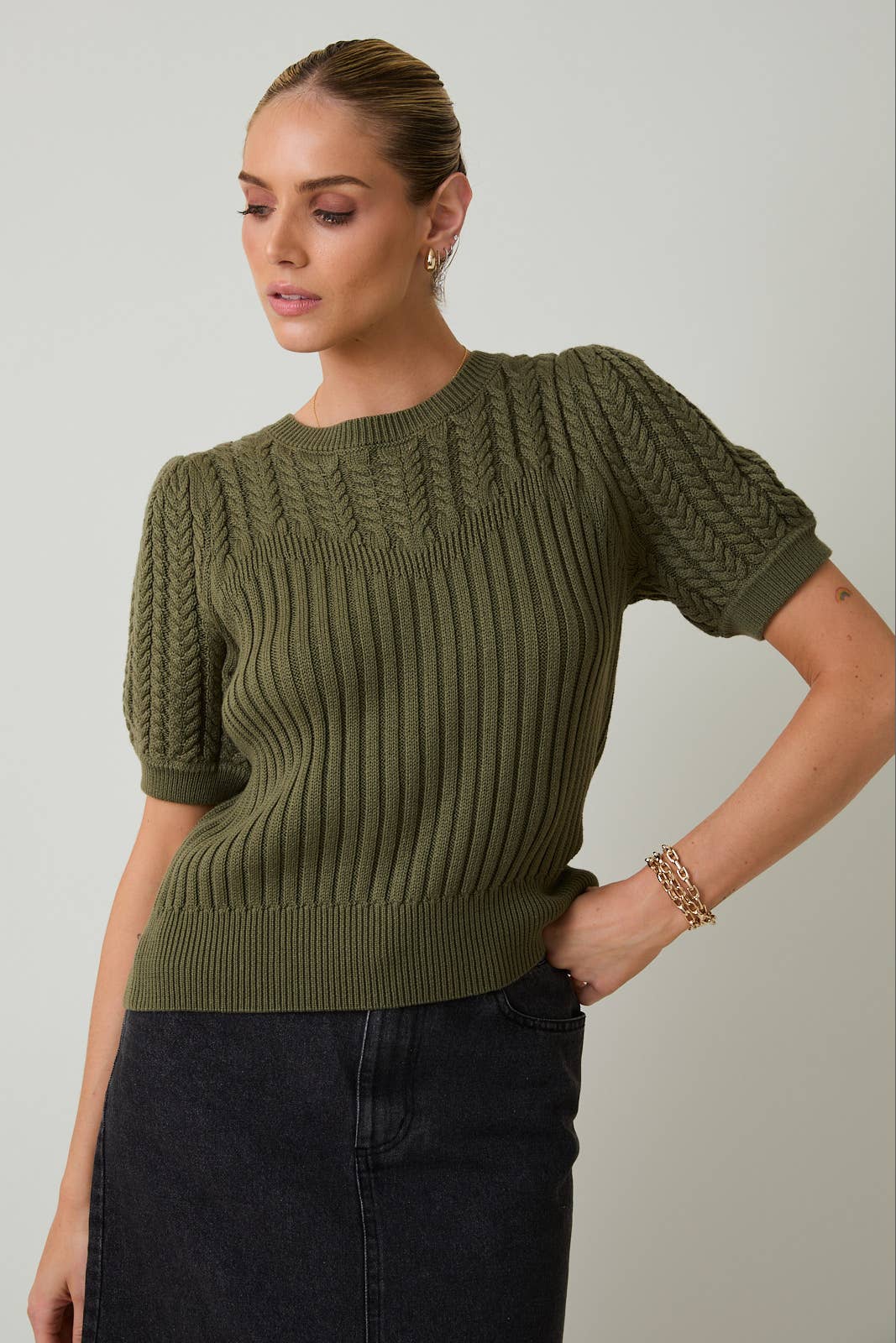 Sunday Edition by LE LIS - ROUND NECK PUFF SHORT SLEEVE CABLE SWEATER: APRICOT / L