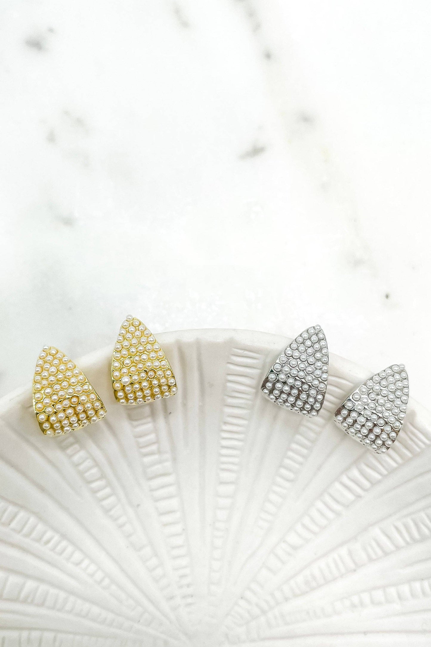 Harlow Earrings: GOLD