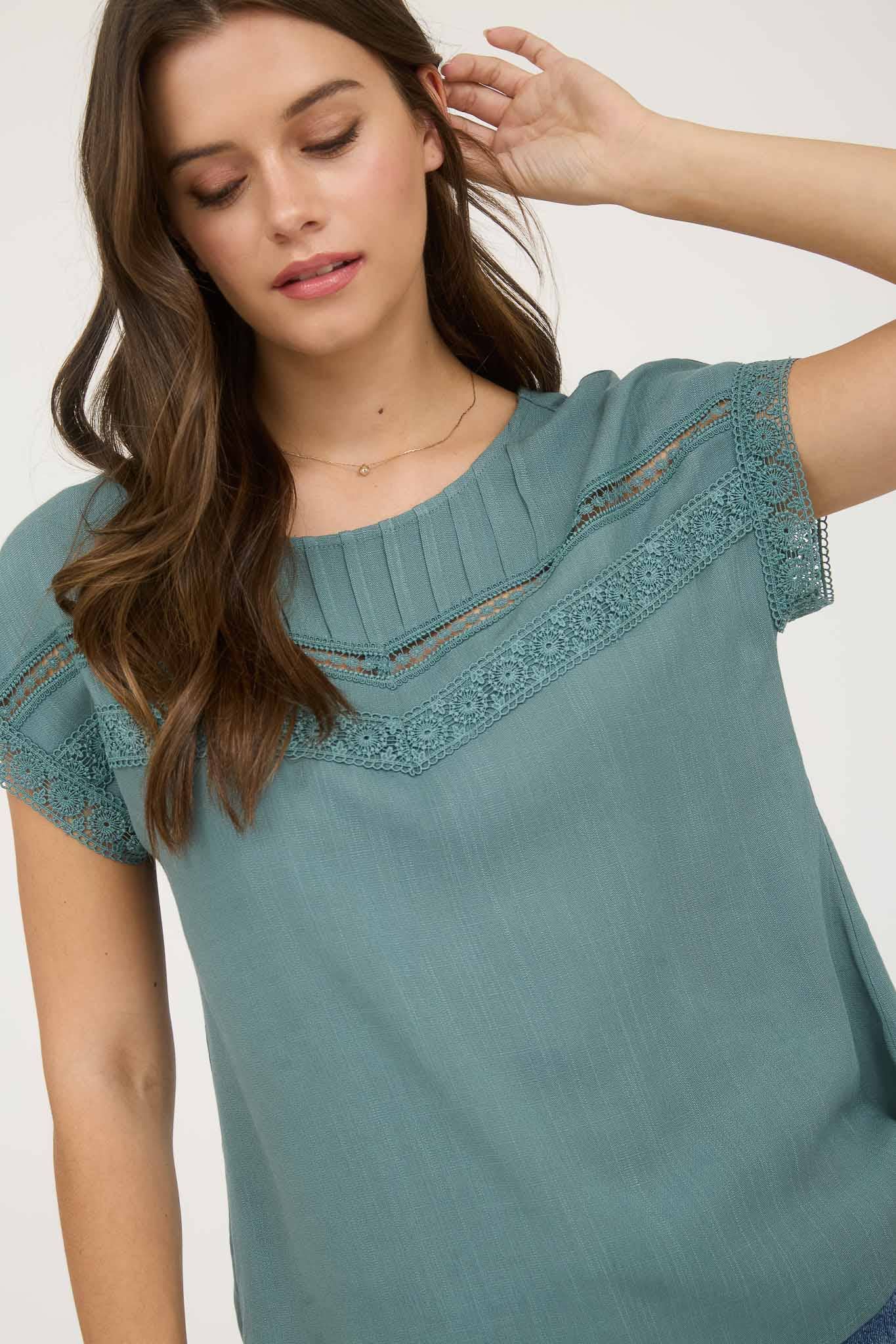 LACE TRIM PLEATED YOKE SHORT SLEEVE TOP: DUSTY TEAL