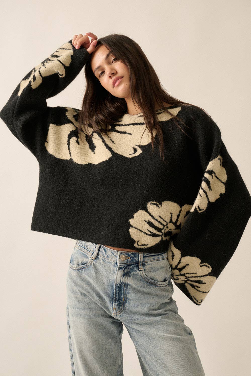 Solid Contrasting Floral Sweater: Black