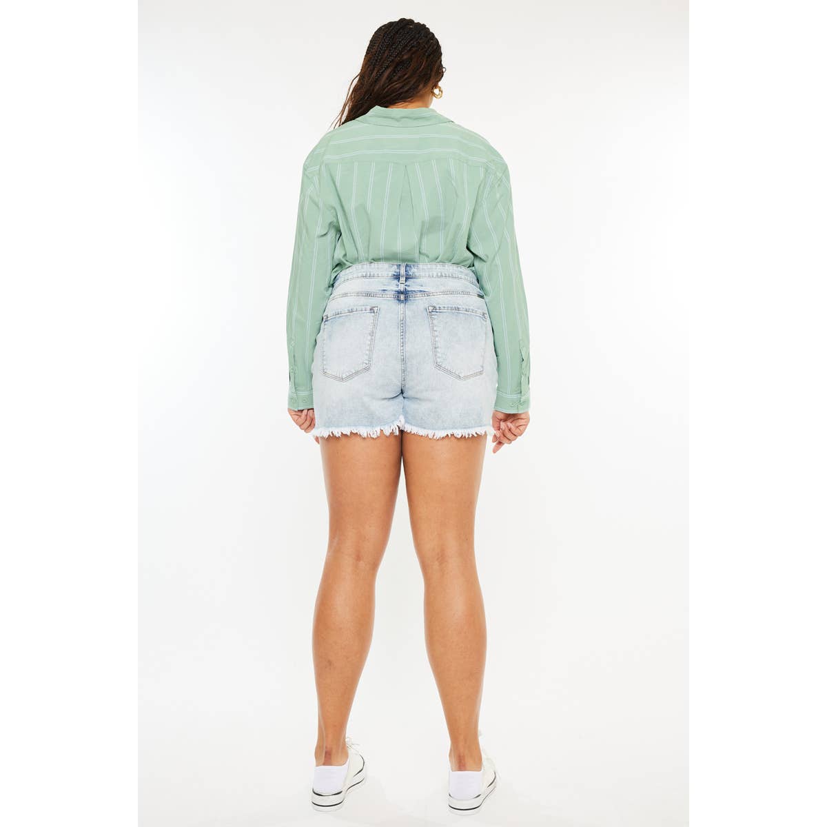 High Rise Mom Shorts - Light Wash