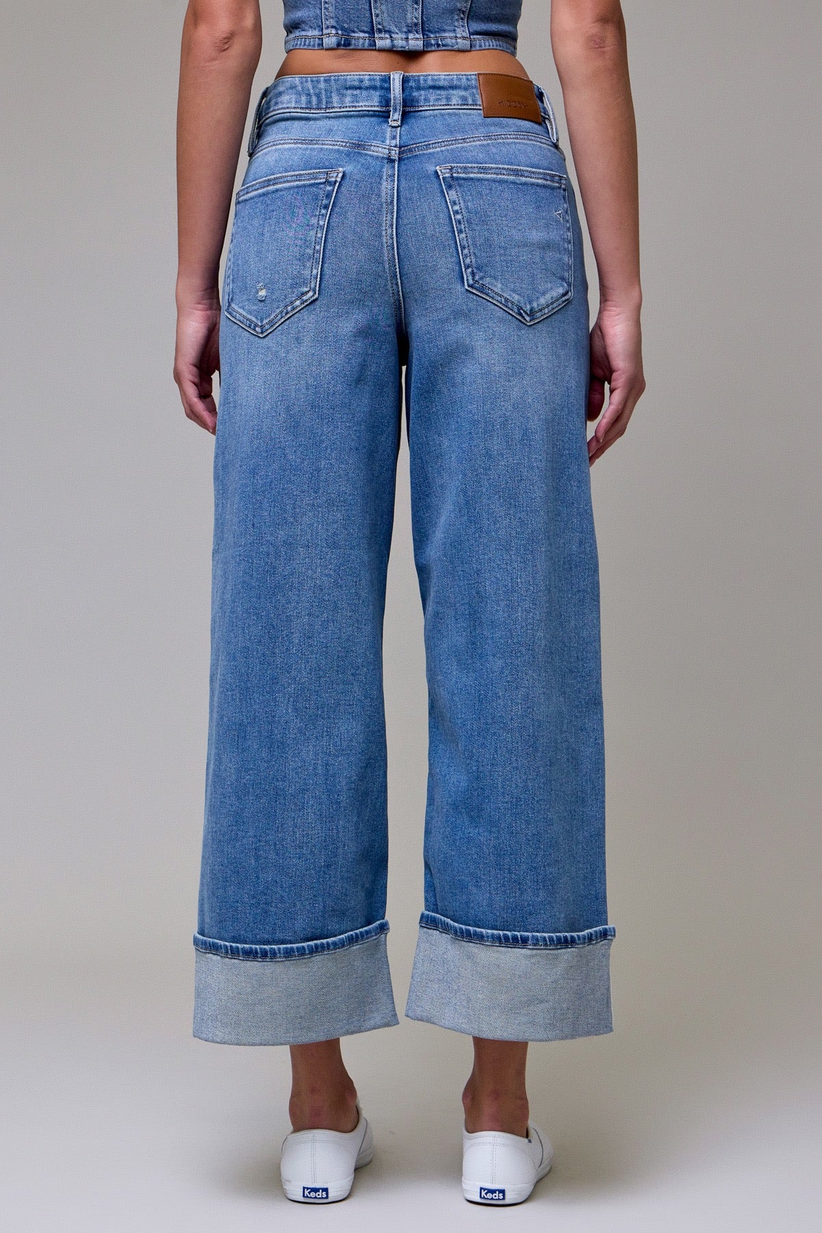 Medium Dark Clean Stretch Wide leg