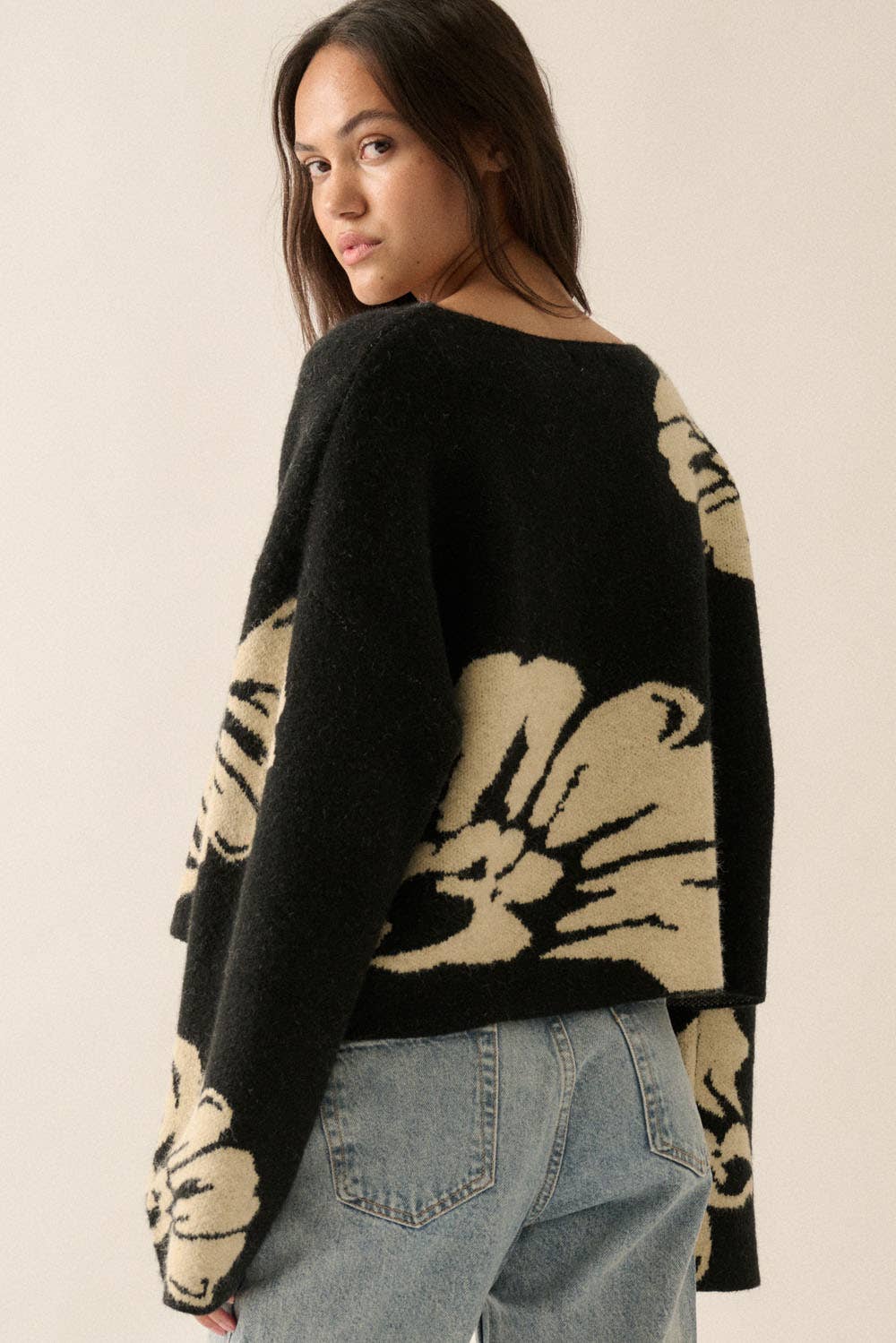 Solid Contrasting Floral Sweater: Black