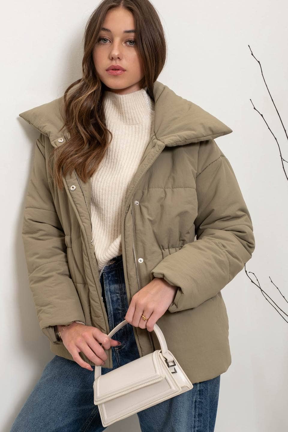 Puffer Jacket in Light Olive