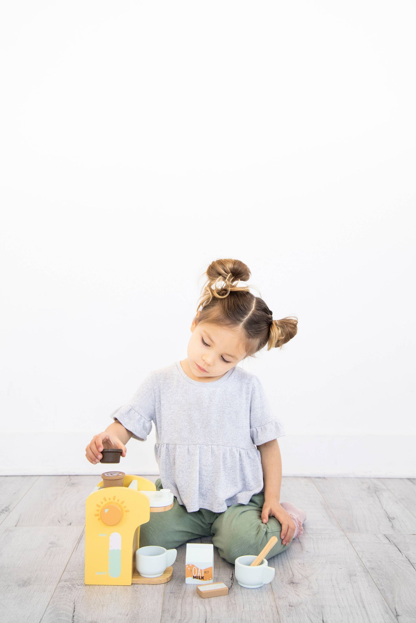 Pearhead - Barista in Training Wooden Coffee Set, Developmental Toys