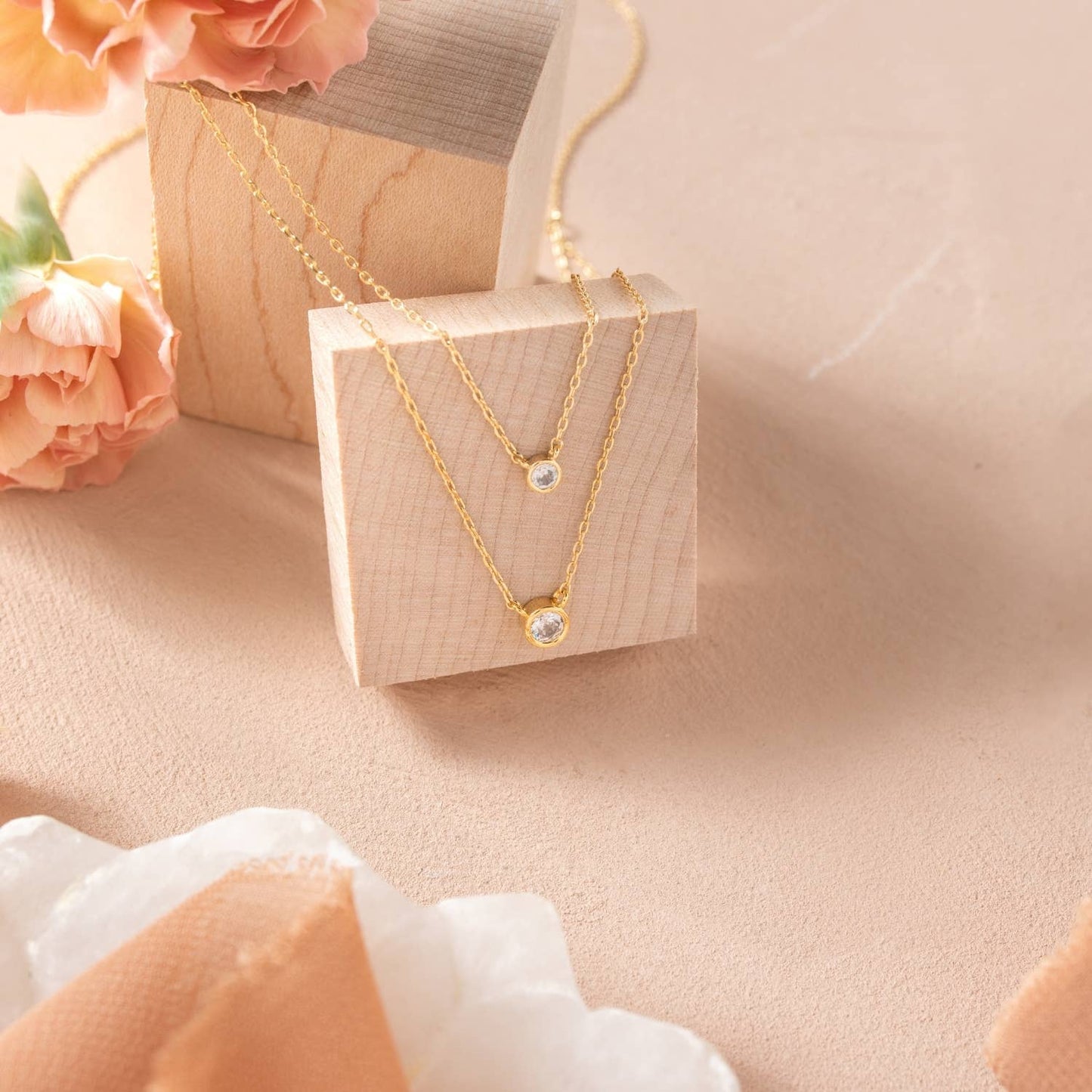 Double Layer Appeal Framed Cz Necklace: Gold