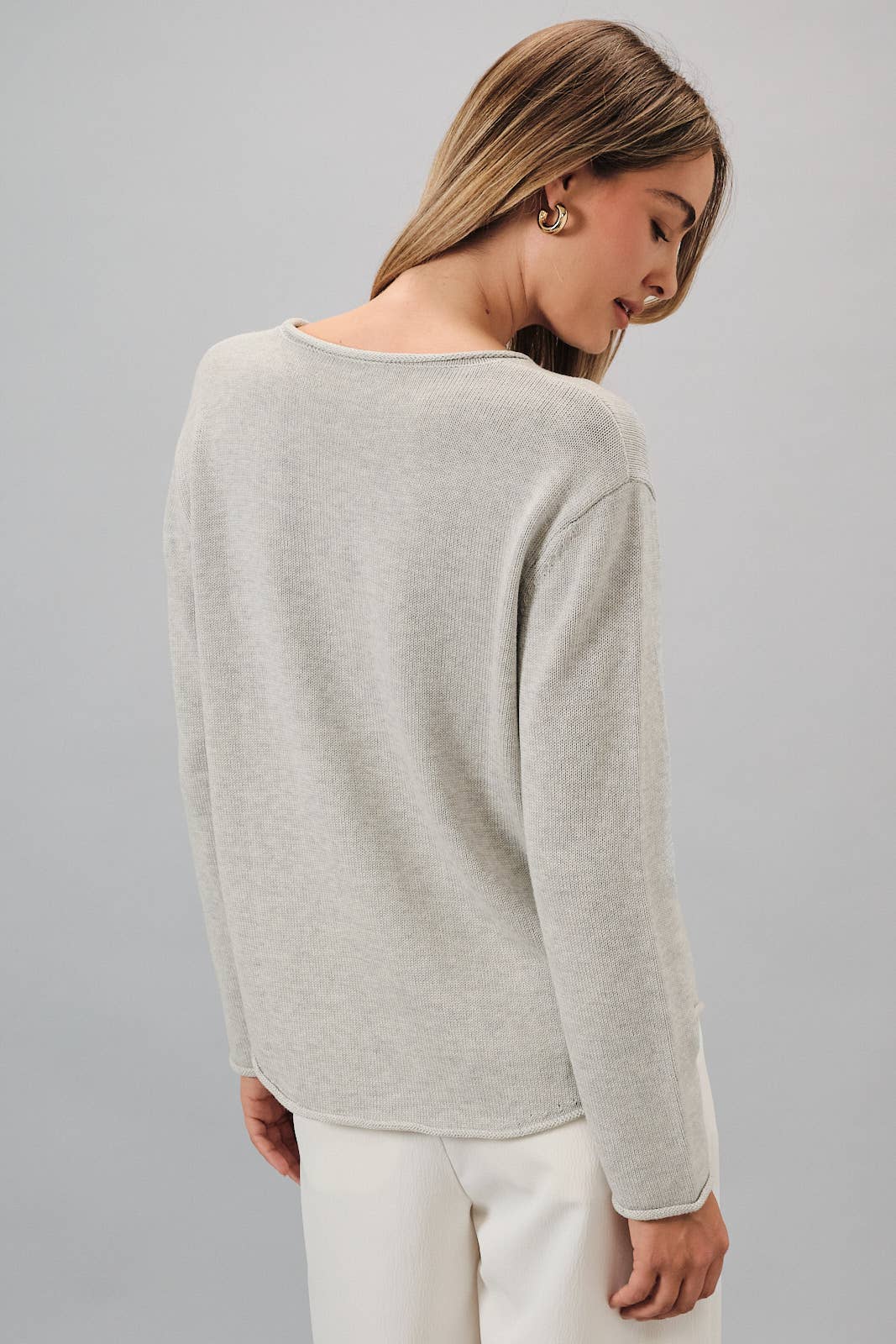 Sunday Edition by LE LIS - ROUND NECK LONG SLEEVE "AMEN" LT WEIGHT SWEATER: H GREY / L