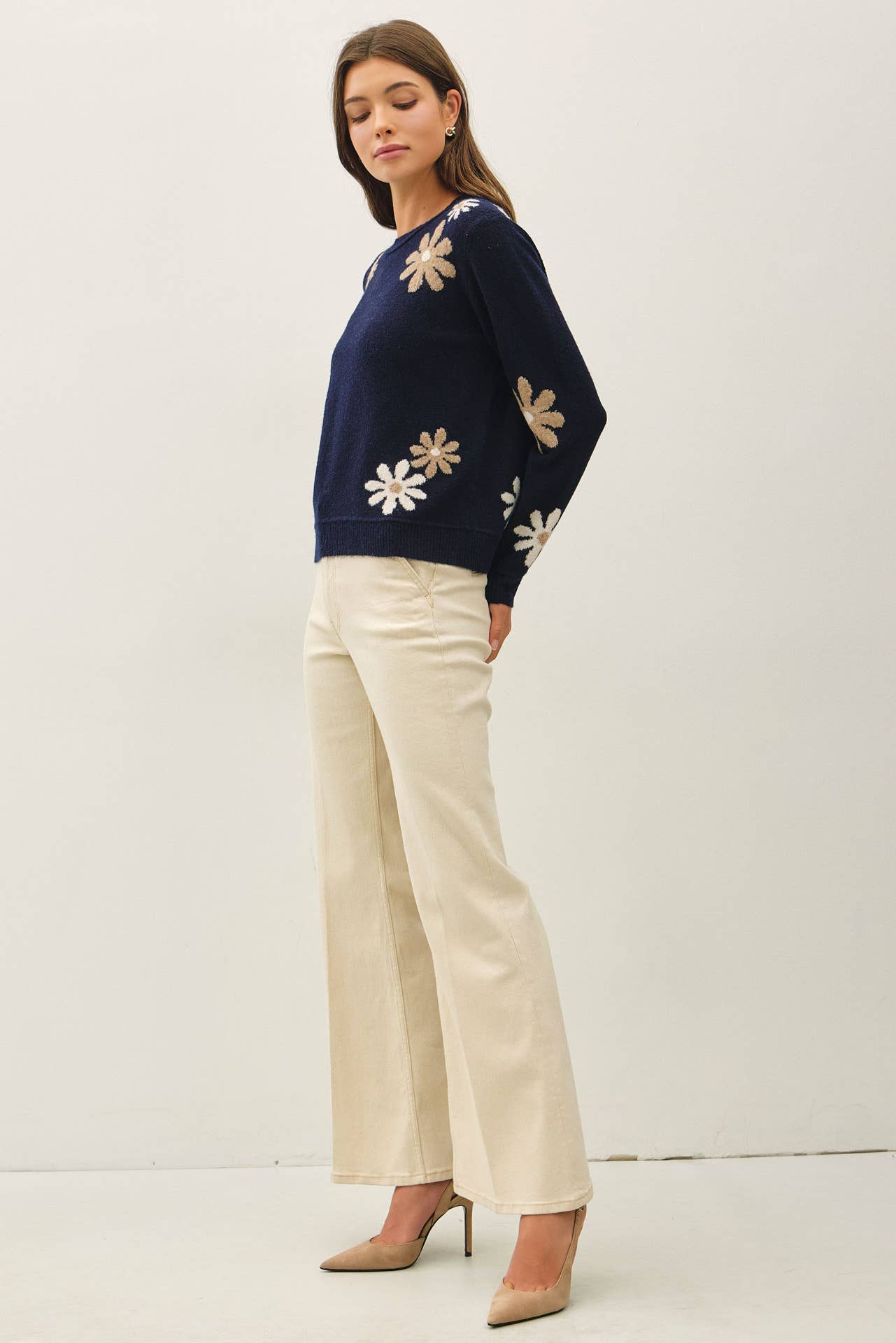 Be Cool - WOOL BLEND FLORAL ACCENT SWEATER: NAVY / S