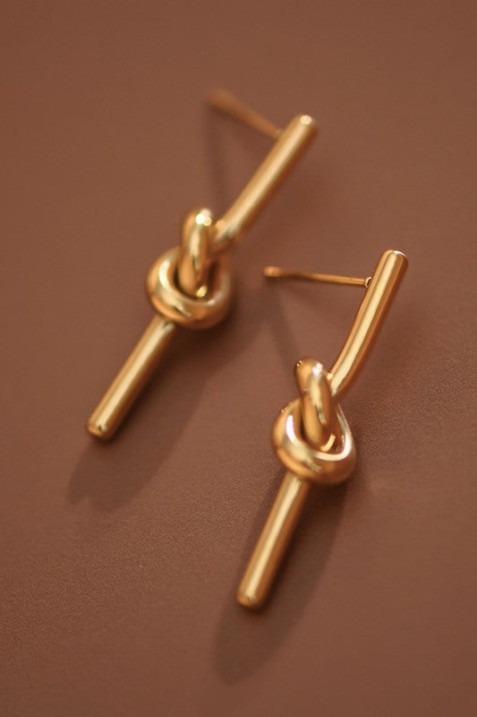 Knot 18k Waterproof Studs