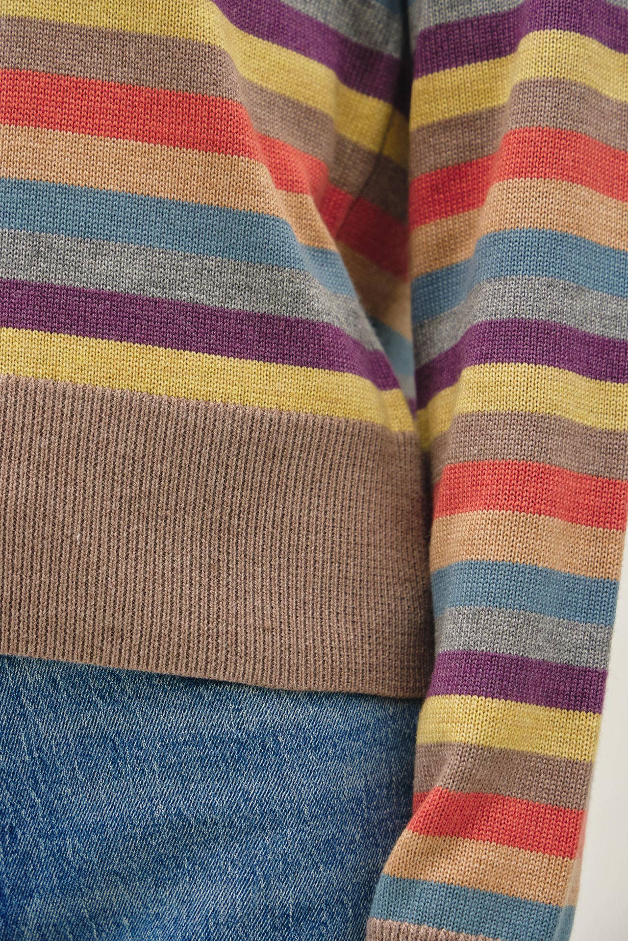 Be Cool - WOOL BLENDED MULTI COLOR STRIPE SWEATER : Black / M