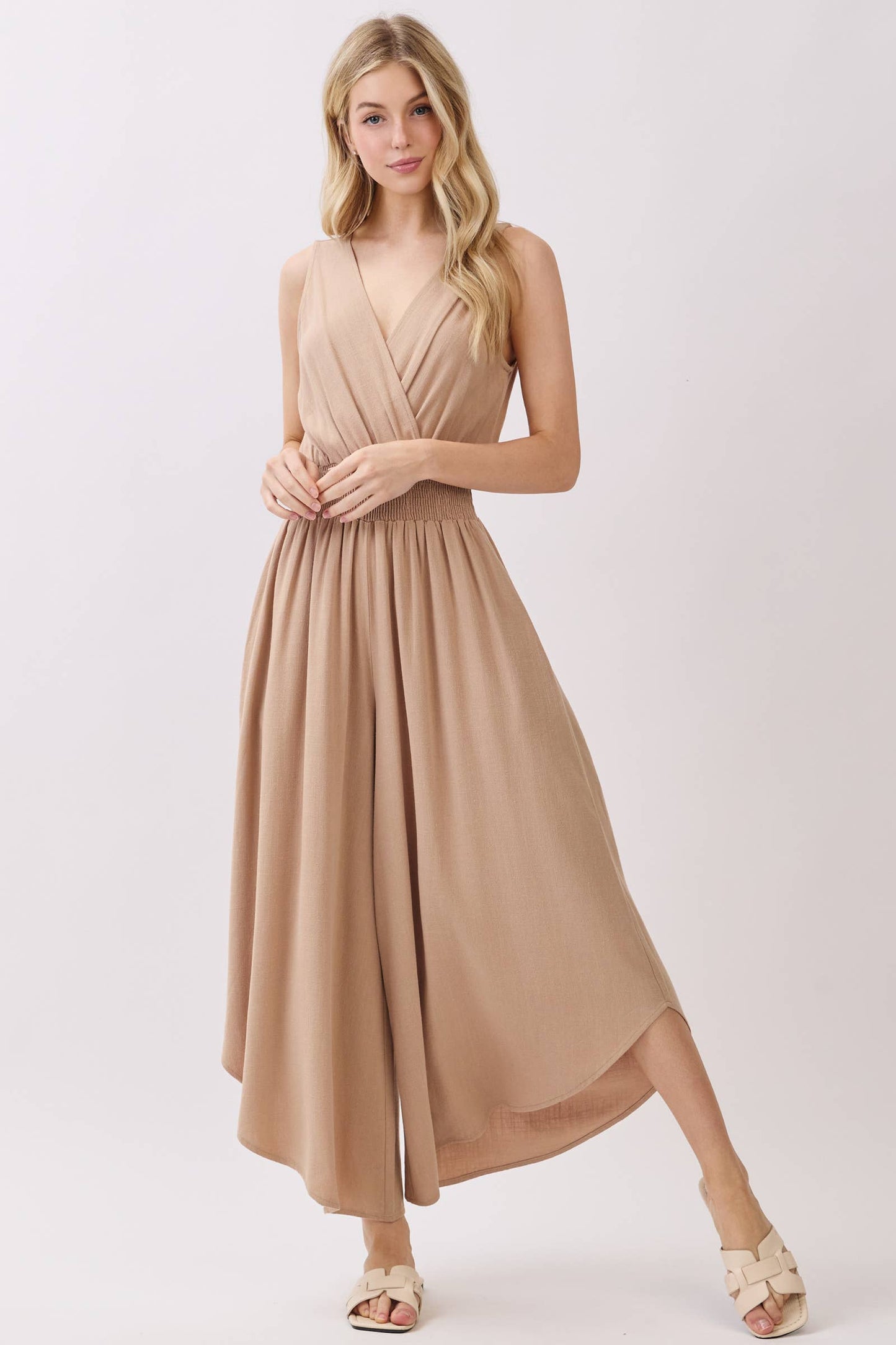 Final Touch - Solid V-Neck Surplice Sleeveless Jumpsuit - VNJU60256A4: Vintage Olive / M