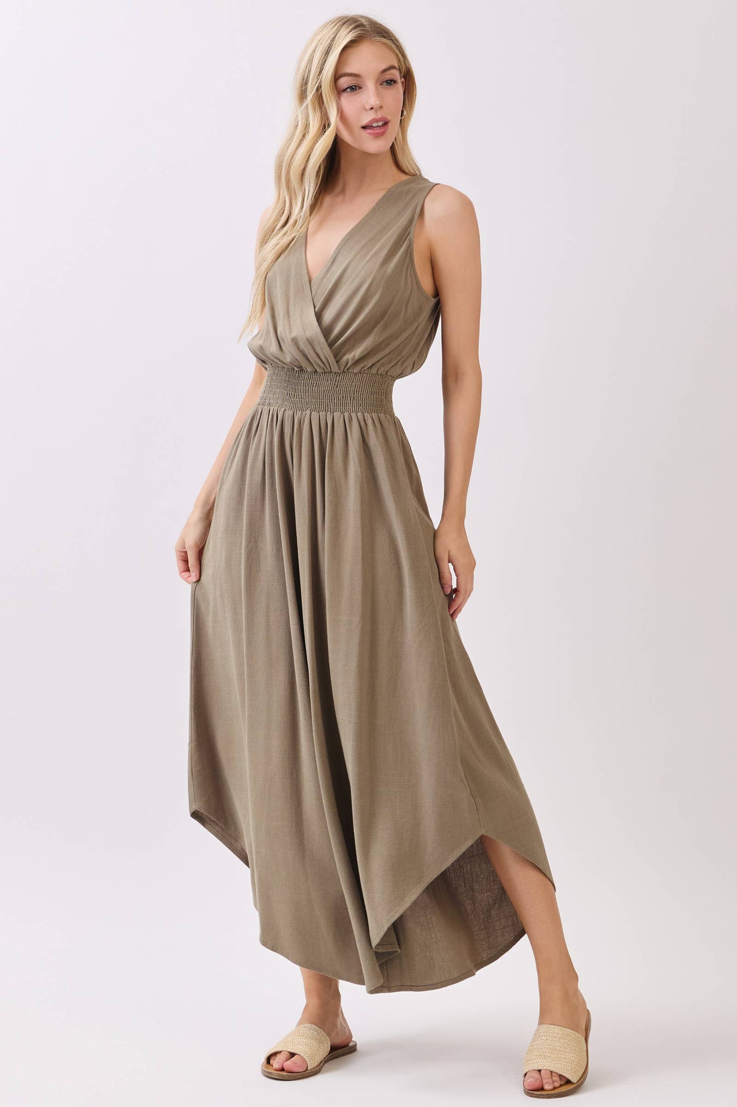 Final Touch - Solid V-Neck Surplice Sleeveless Jumpsuit - VNJU60256A4: Vintage Olive / S