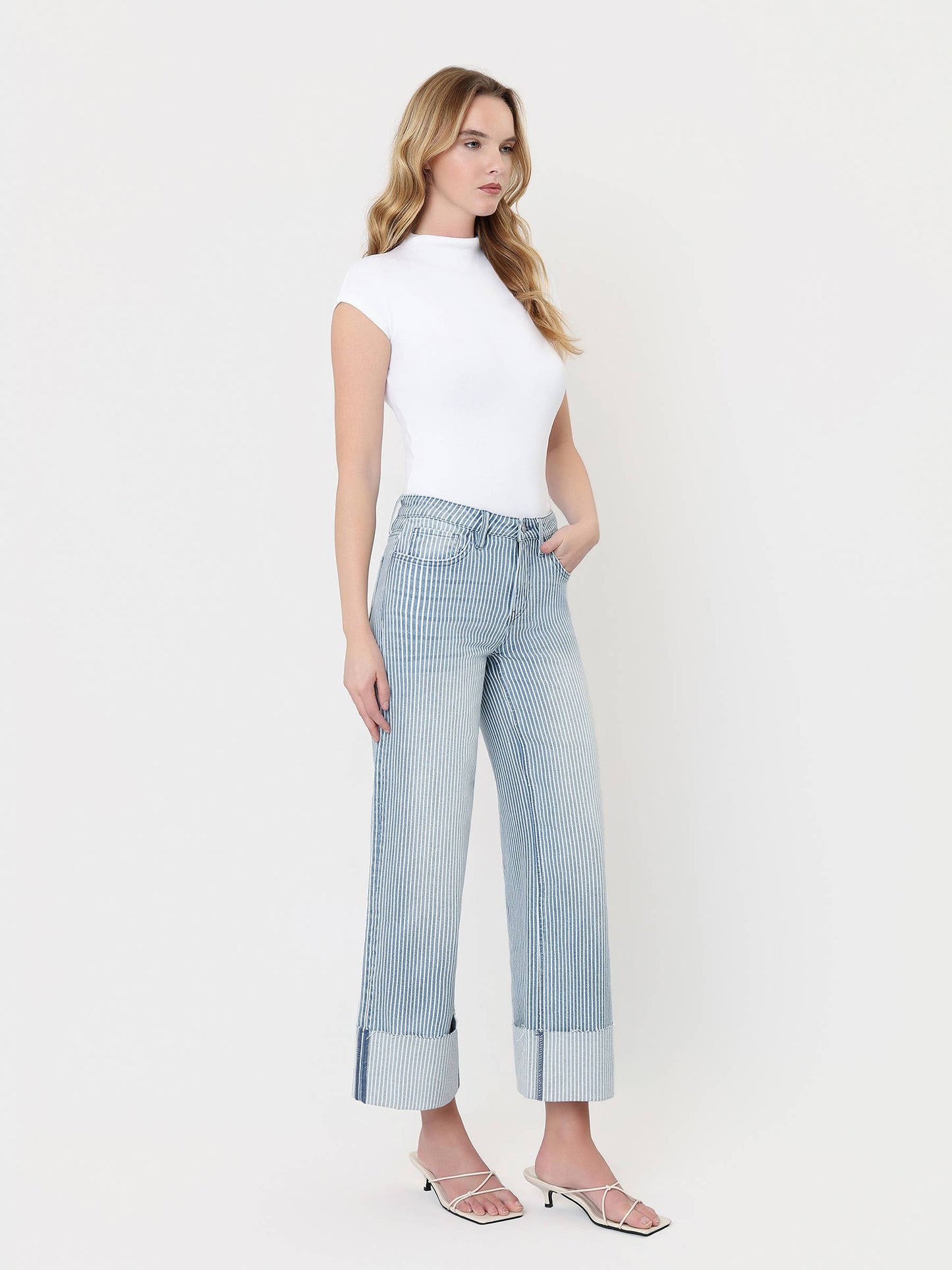 HIGH RISE CUFFED STRIPED CROP WIDE JEANS V3859STN: STRIPE