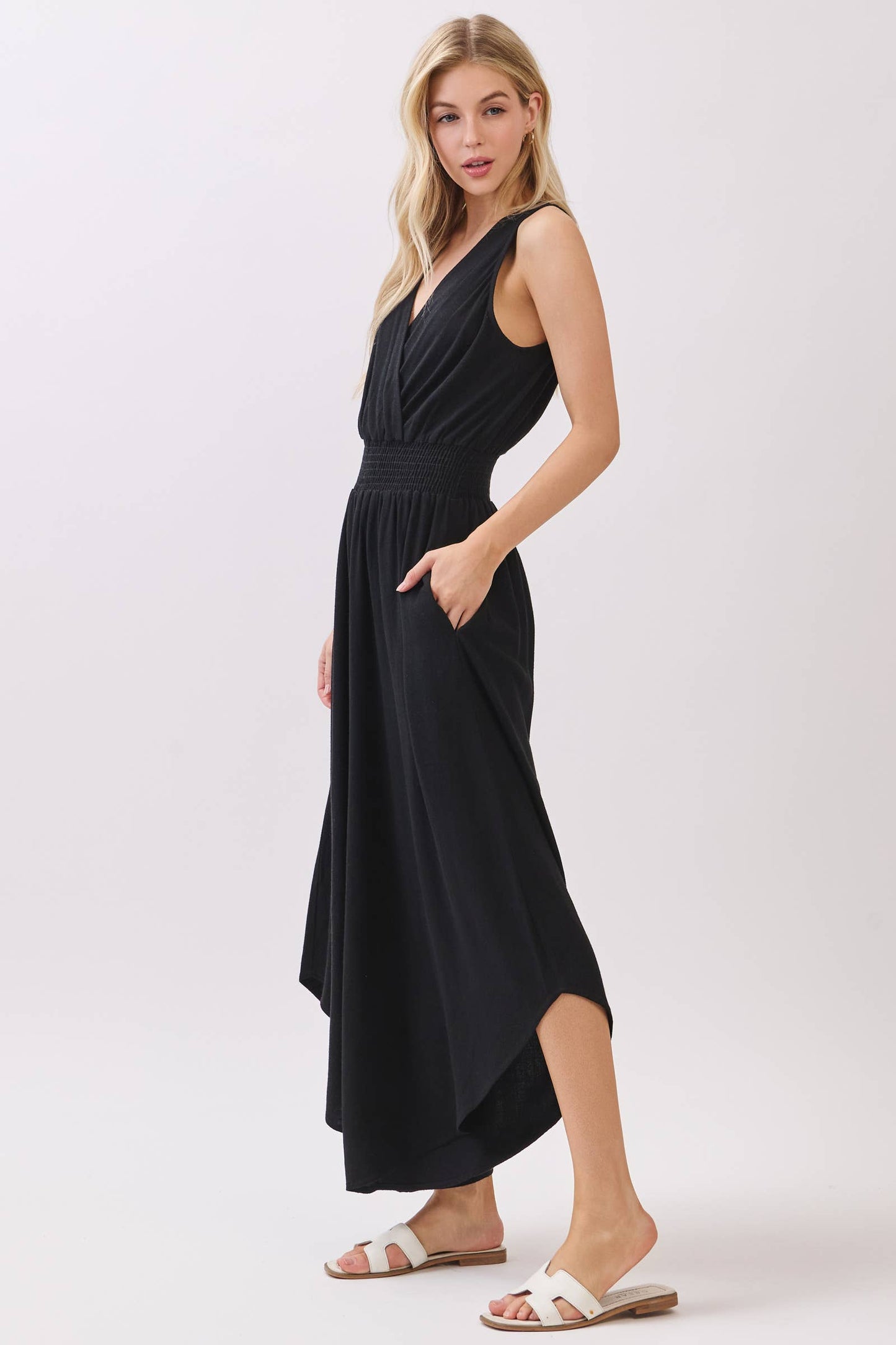 Final Touch - Solid V-Neck Surplice Sleeveless Jumpsuit - VNJU60256A4: Vintage Olive / M
