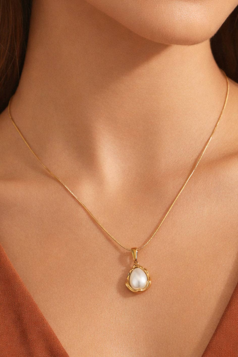 18K Gold PVD Plated Stainless Steel Minimal Pearl Necklace