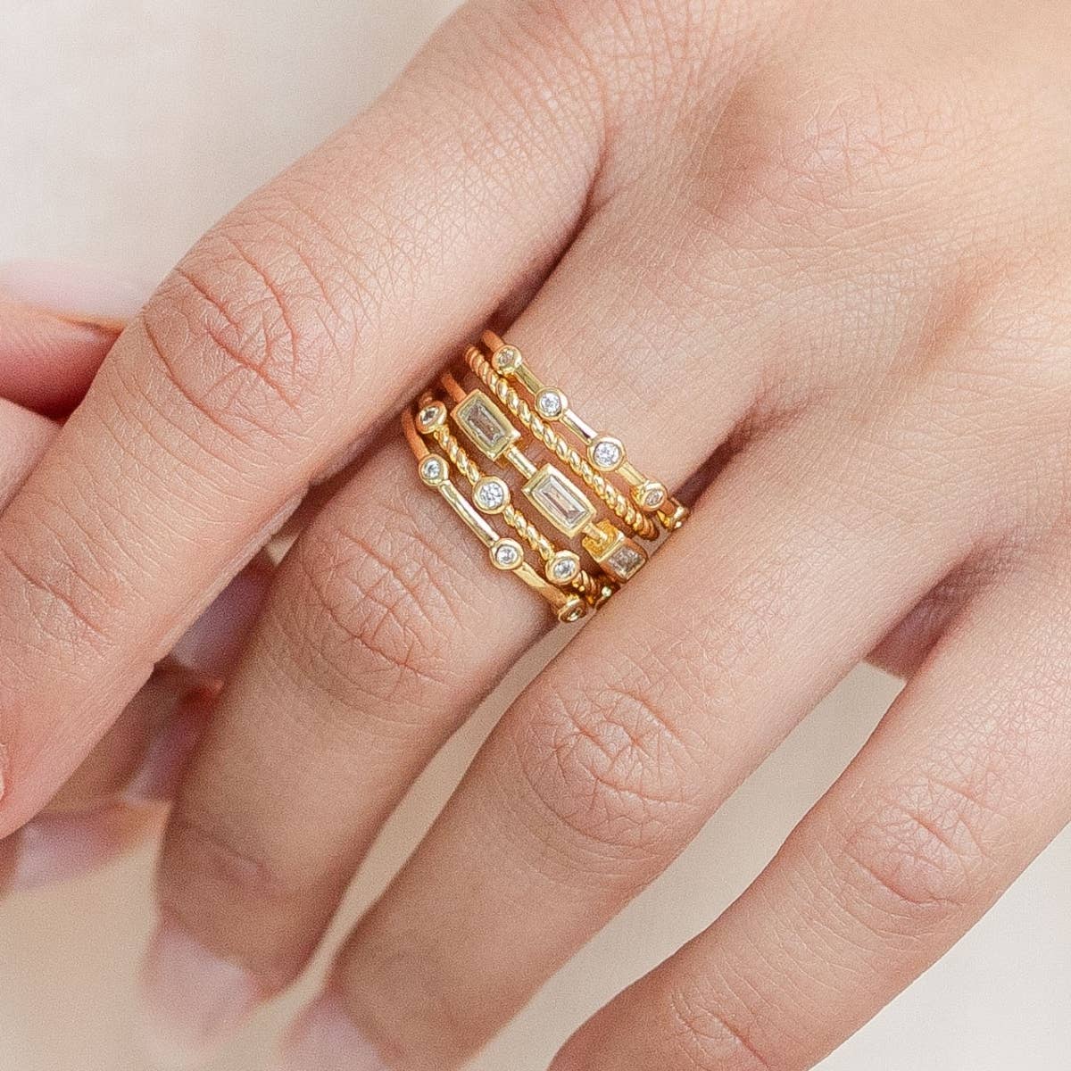 Splendid Iris - Layered Statement Ring: Gold