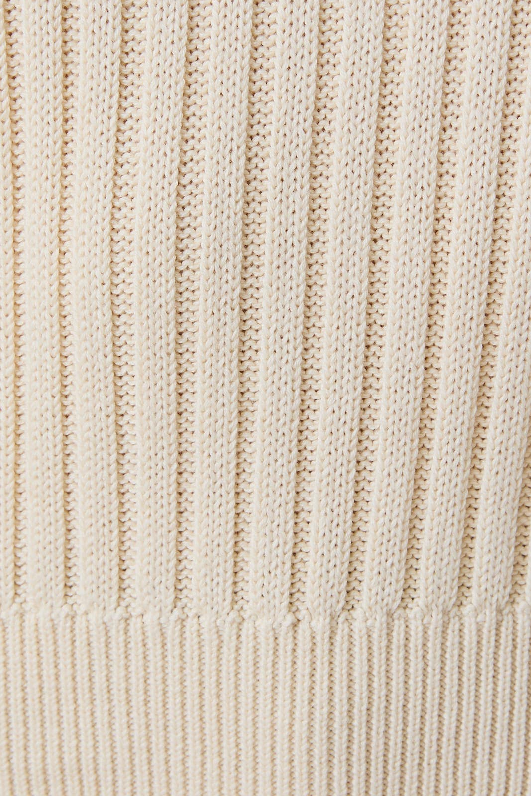 Sunday Edition by LE LIS - ROUND NECK PUFF SHORT SLEEVE CABLE SWEATER: APRICOT / L