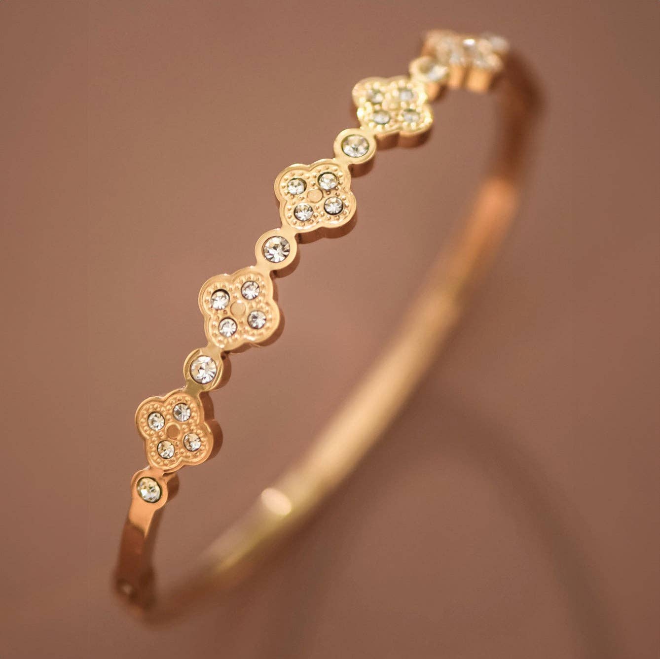 18K Gold Plated Waterproof Stainless Steel Bangle