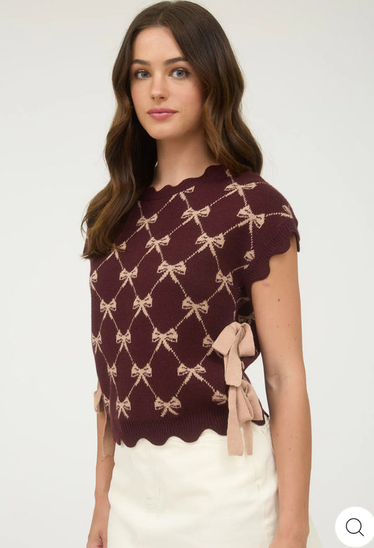Bow Pattern Pullover