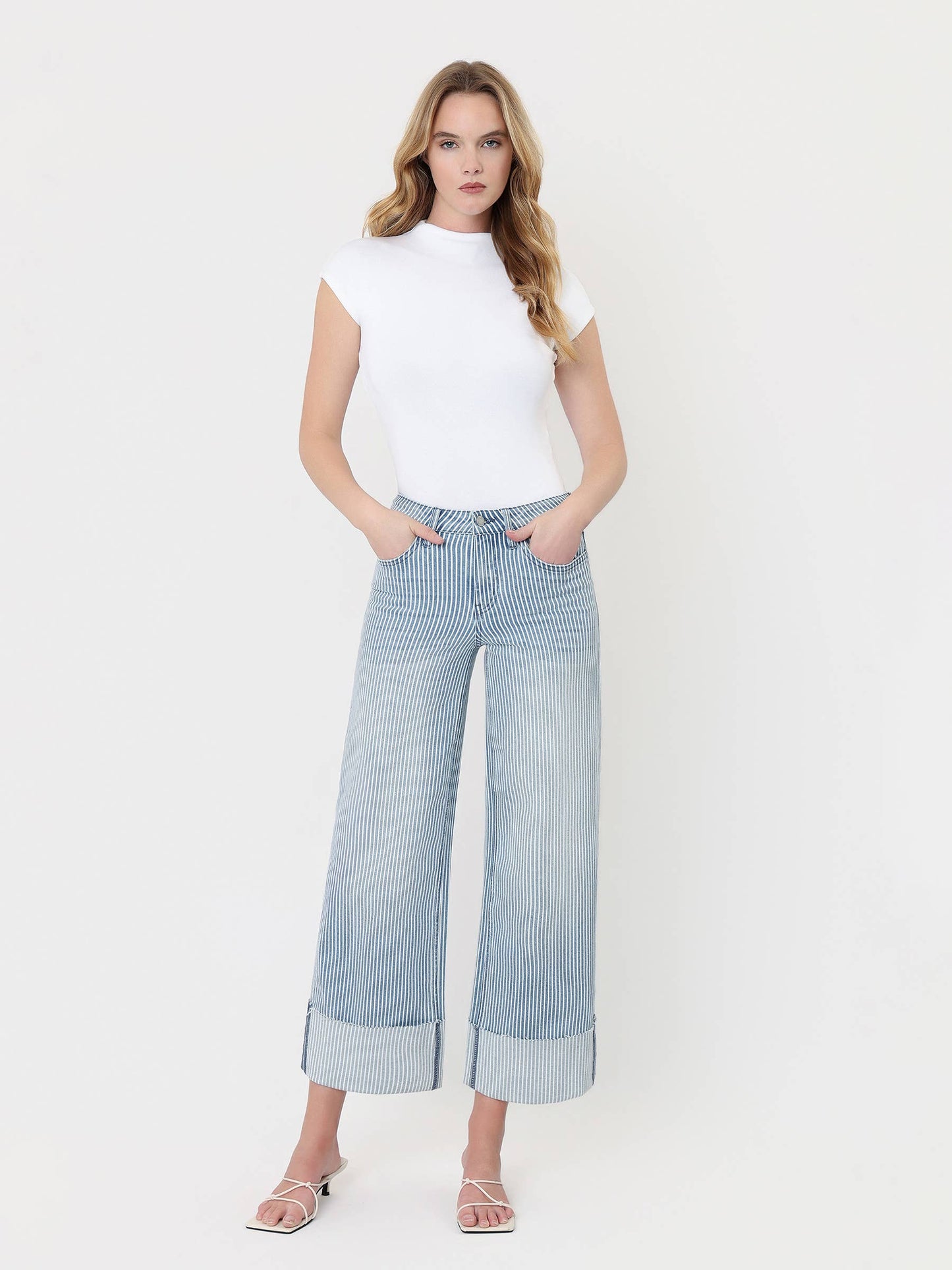 HIGH RISE CUFFED STRIPED CROP WIDE JEANS V3859STN: STRIPE