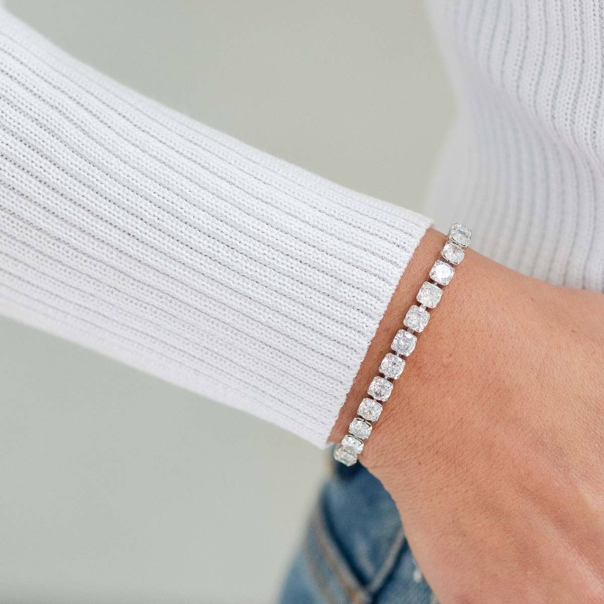 Splendid Iris - Pulley Tennis Bracelet: Gold / 3mm
