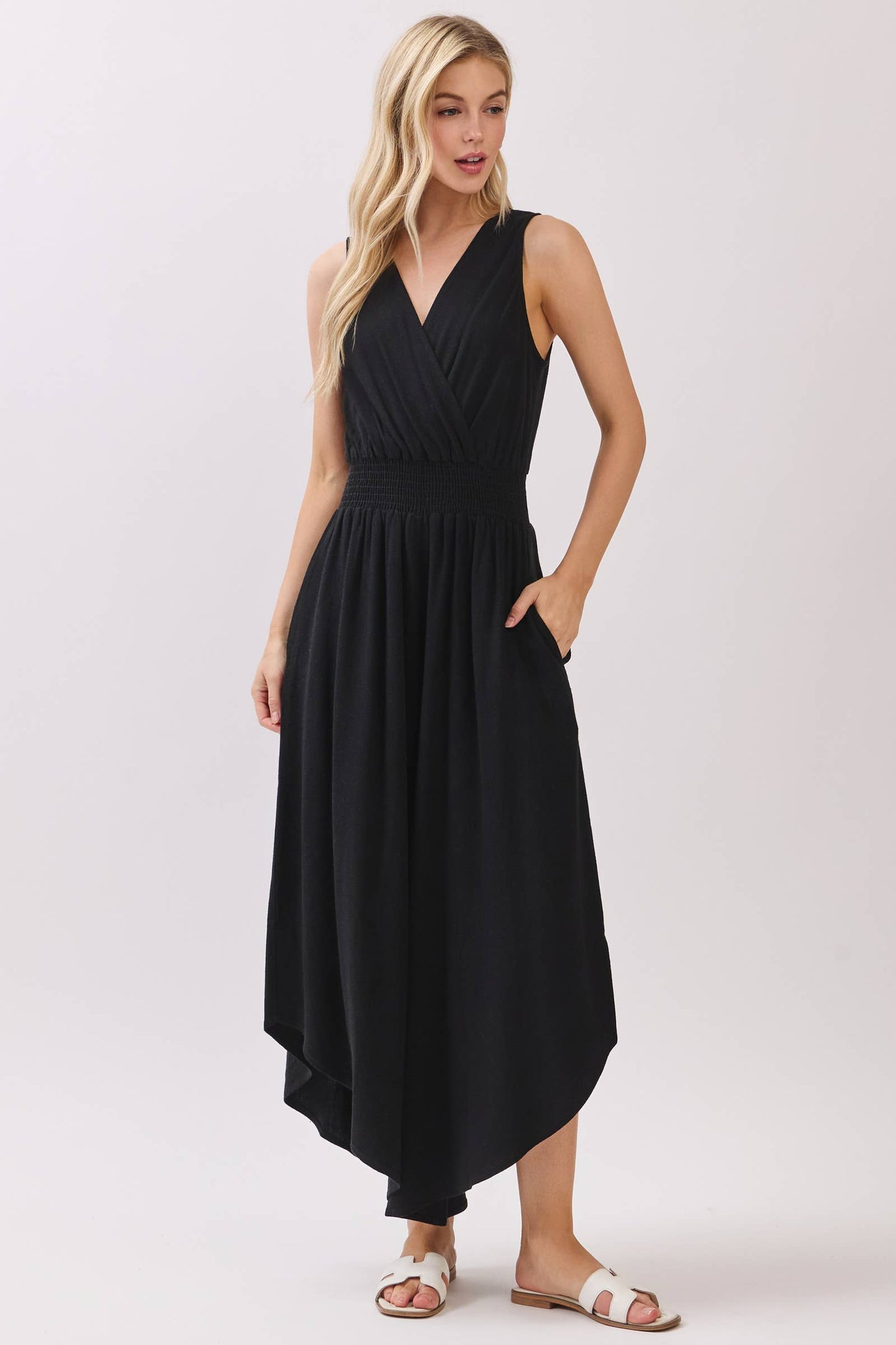 Final Touch - Solid V-Neck Surplice Sleeveless Jumpsuit - VNJU60256A4: Vintage Olive / S