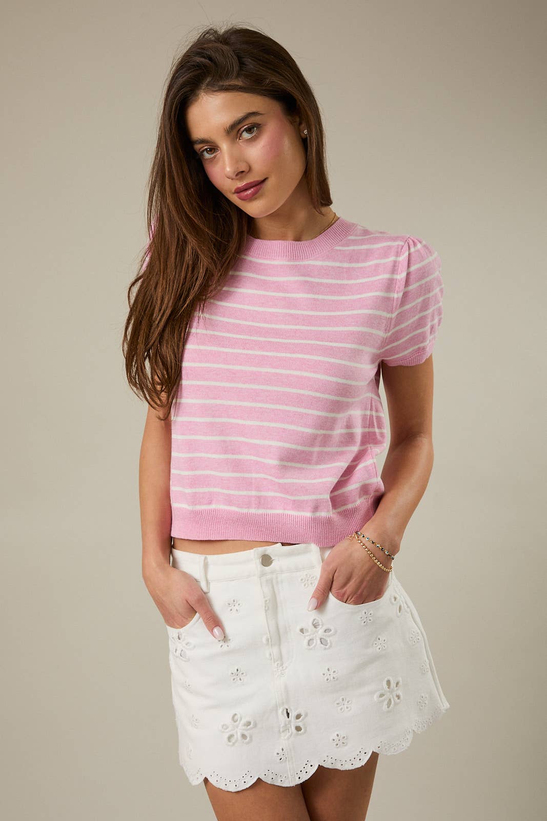 Sunday Edition by LE LIS - HALF SLEEVE CREW NECK PUFF STRIPED SWEATER TOP: LT BLUE-WHITE STRIPE / M