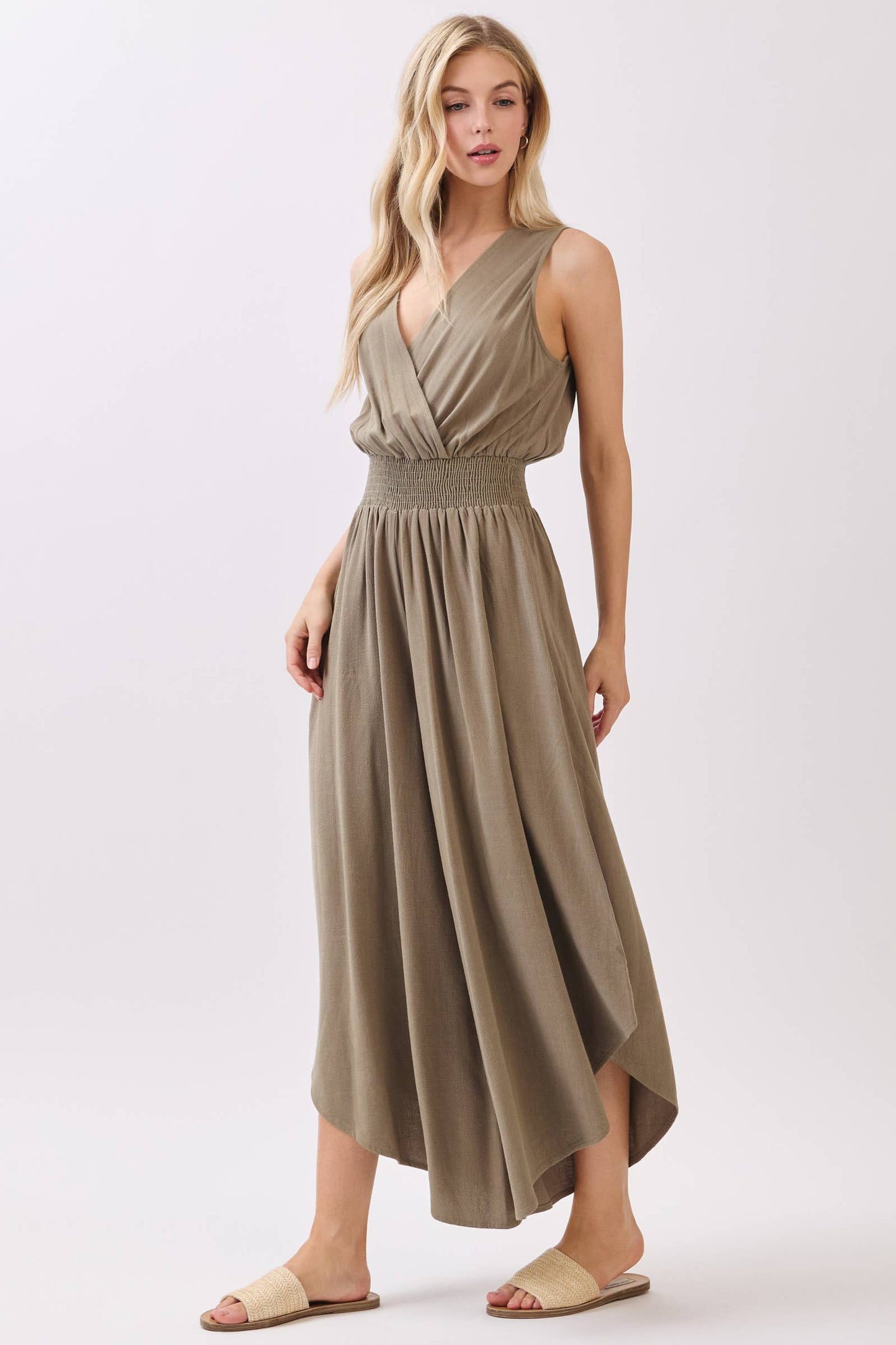 Final Touch - Solid V-Neck Surplice Sleeveless Jumpsuit - VNJU60256A4: Vintage Olive / L