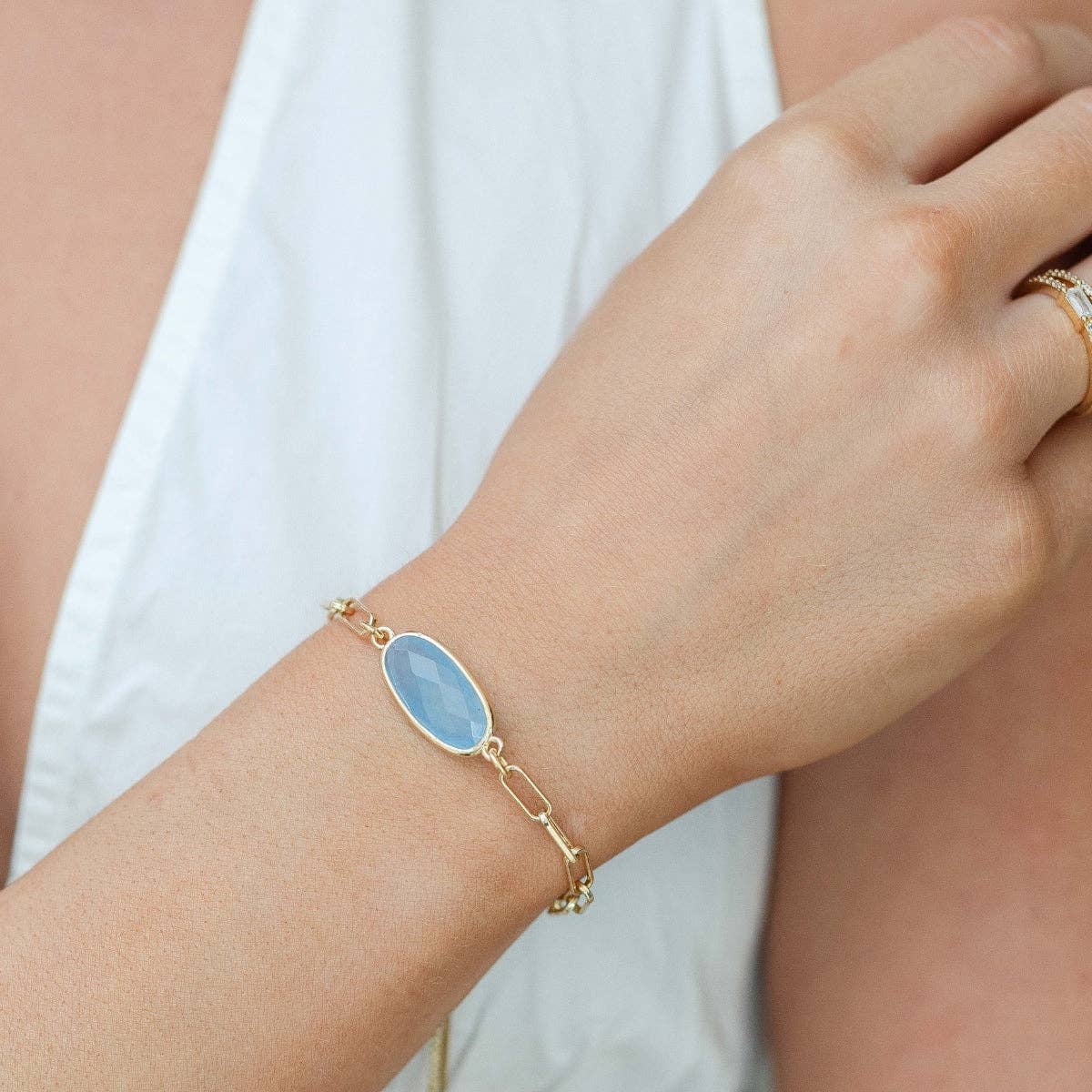 Splendid Iris - Oval Stone Pulley Bracelet: White