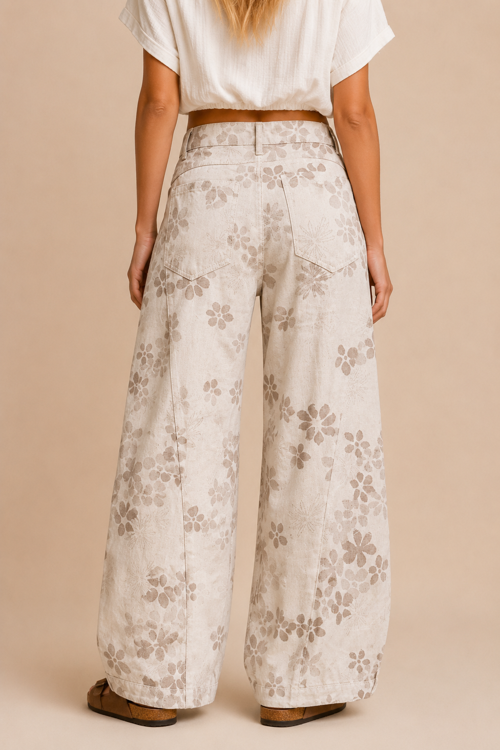 J.NNA - Floral Wide-Barrel Leg Jeans: Light Taupe / L