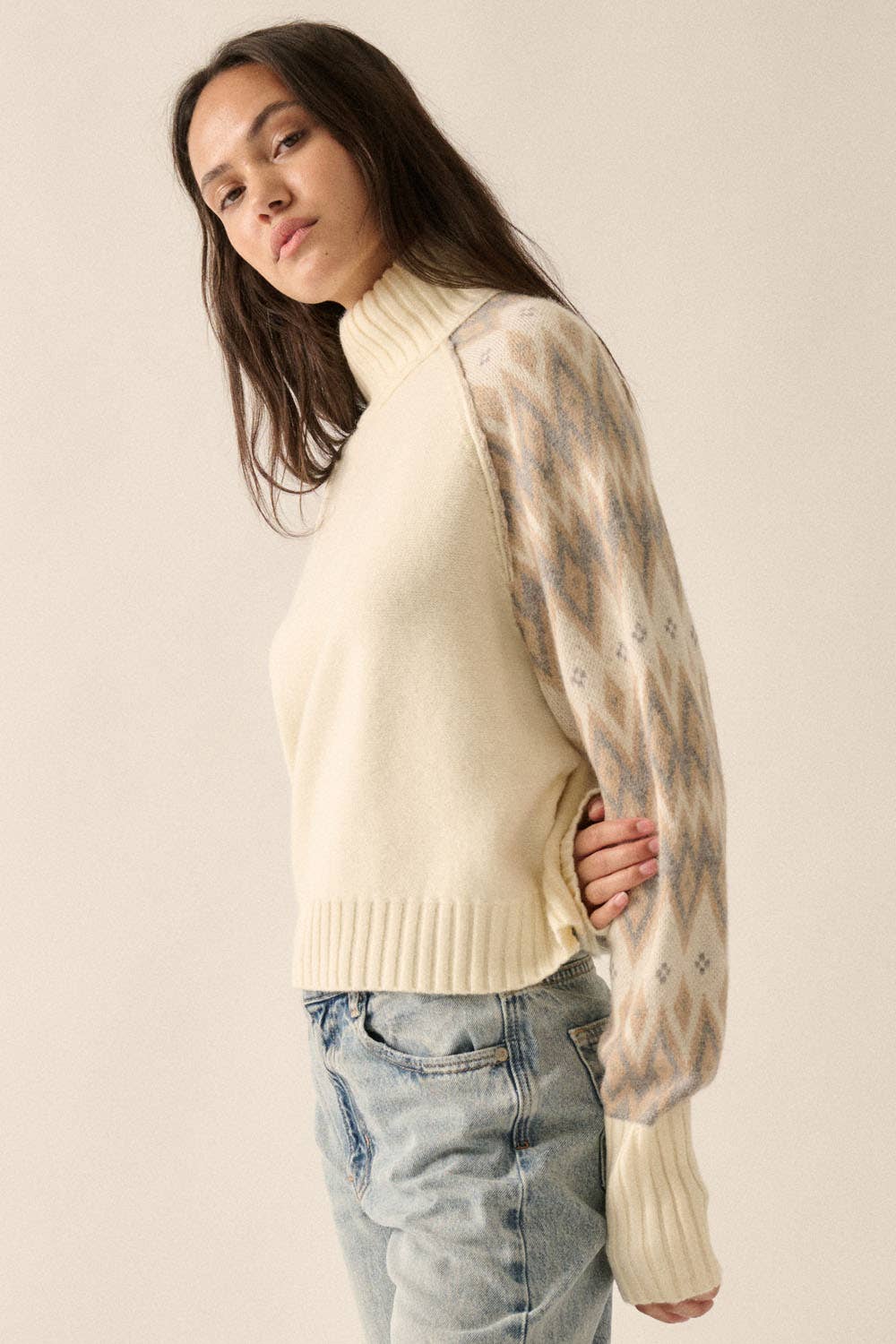 Knit Geo-Print Raglan-Sleeve Turtleneck Sweater